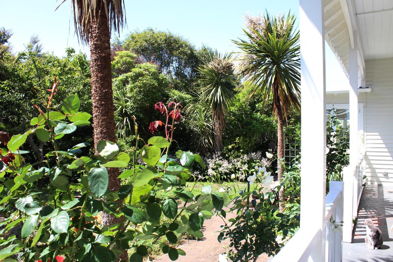 Browns Boutique Bed&Breakfast Whanganui Extérieur photo